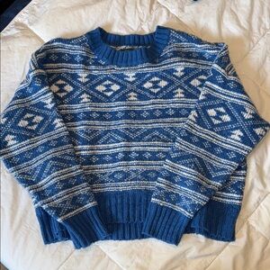 American Eagle Outfitters Blue and White Sweater